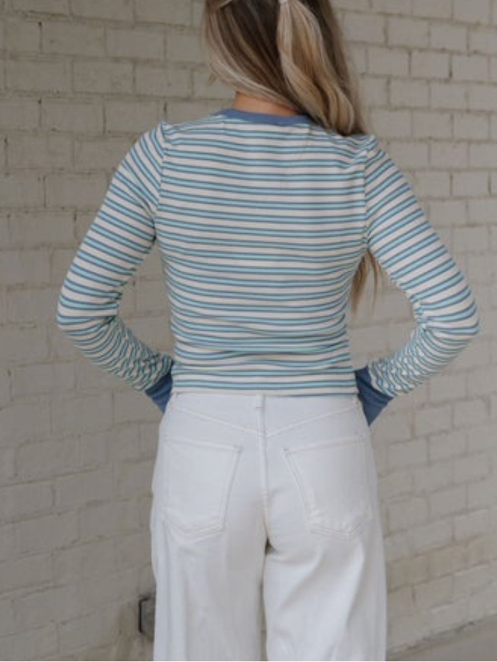 New Trendy These Three Boutique Casey Striped Top-Ivory Blue Medium BNWT Comfy - Picture 3 of 10